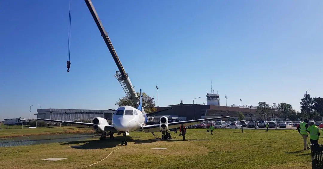 Aeropuerto: preparan un viejo avión de Sol para usarlo en las visitas guiadas
